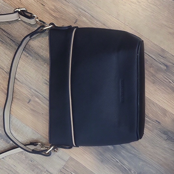 U.S. POLO ASSN Black White Tan Convertible Crossbody with Belted Lock - Picture 6 of 16